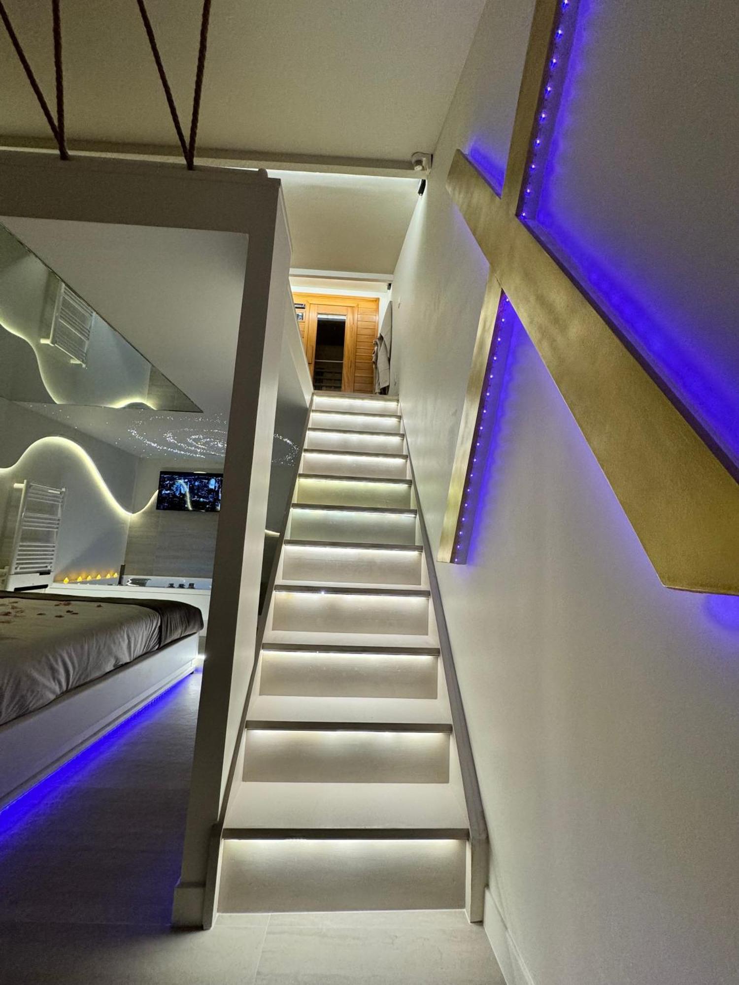 Spa Privatif - Love Room Luxe - Proche Disney Marles-en-Brie Ngoại thất bức ảnh